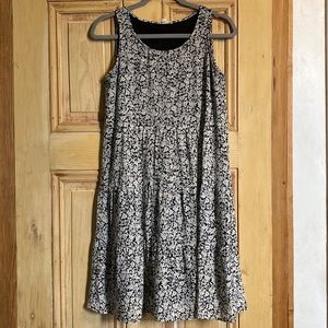 Flowy floral print dress